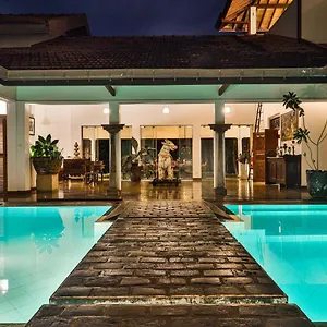 Hundira Villa Negombo