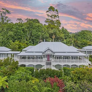 Lodge Maiala Park